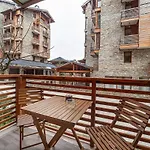 Host2u Authentic - Free Parking شقة