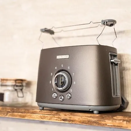 Апартаменты Host2u Authentic - Free Parking