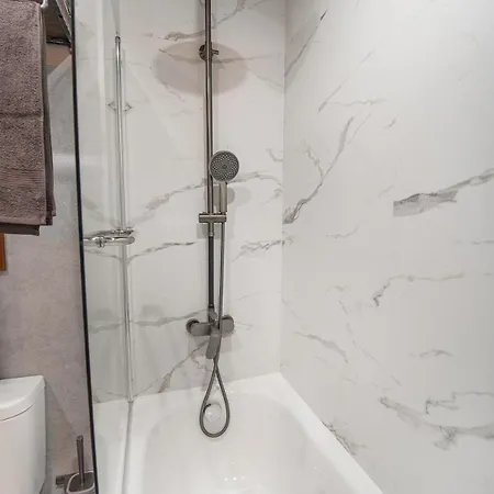 Апартаменты Host2u Authentic - Free Parking Банско