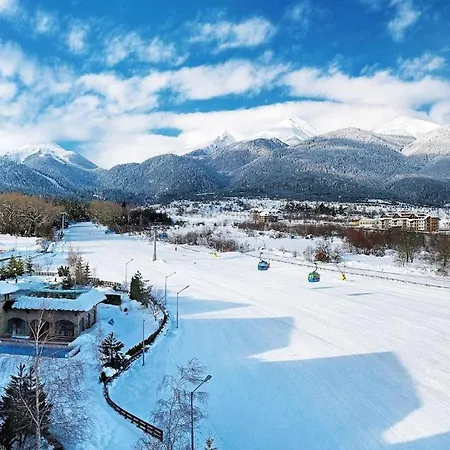 Апартаменты Host2u Authentic - Free Parking