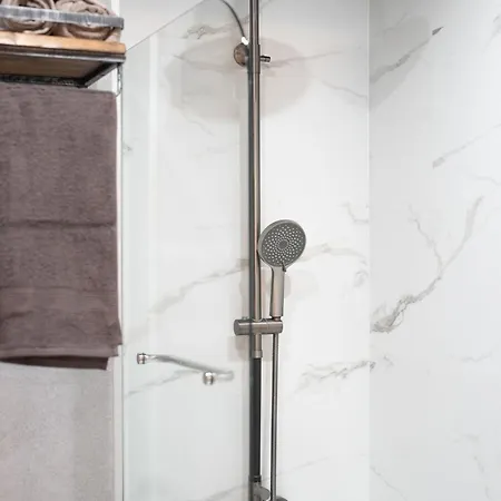 Host2u Authentic - Free Parking * Банско