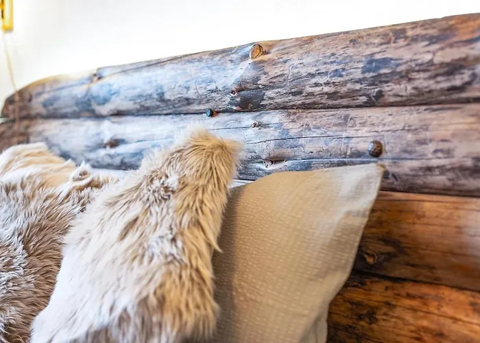 Host2u Authentic - Free Parking *